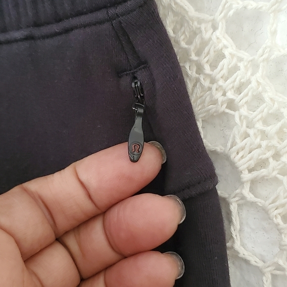 lululemon athletica Black Cropped Pants - Picture 7 of 11